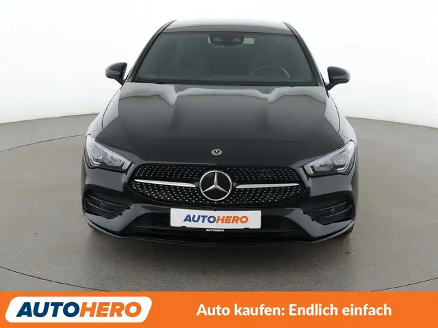 Mercedes-Benz CLA view 9