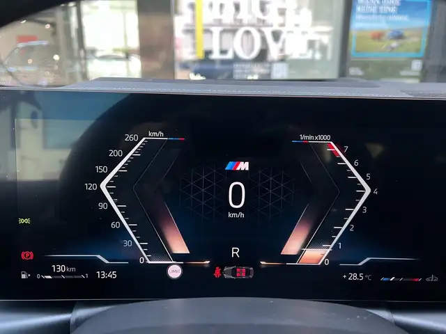 BMW 4 Series view 14