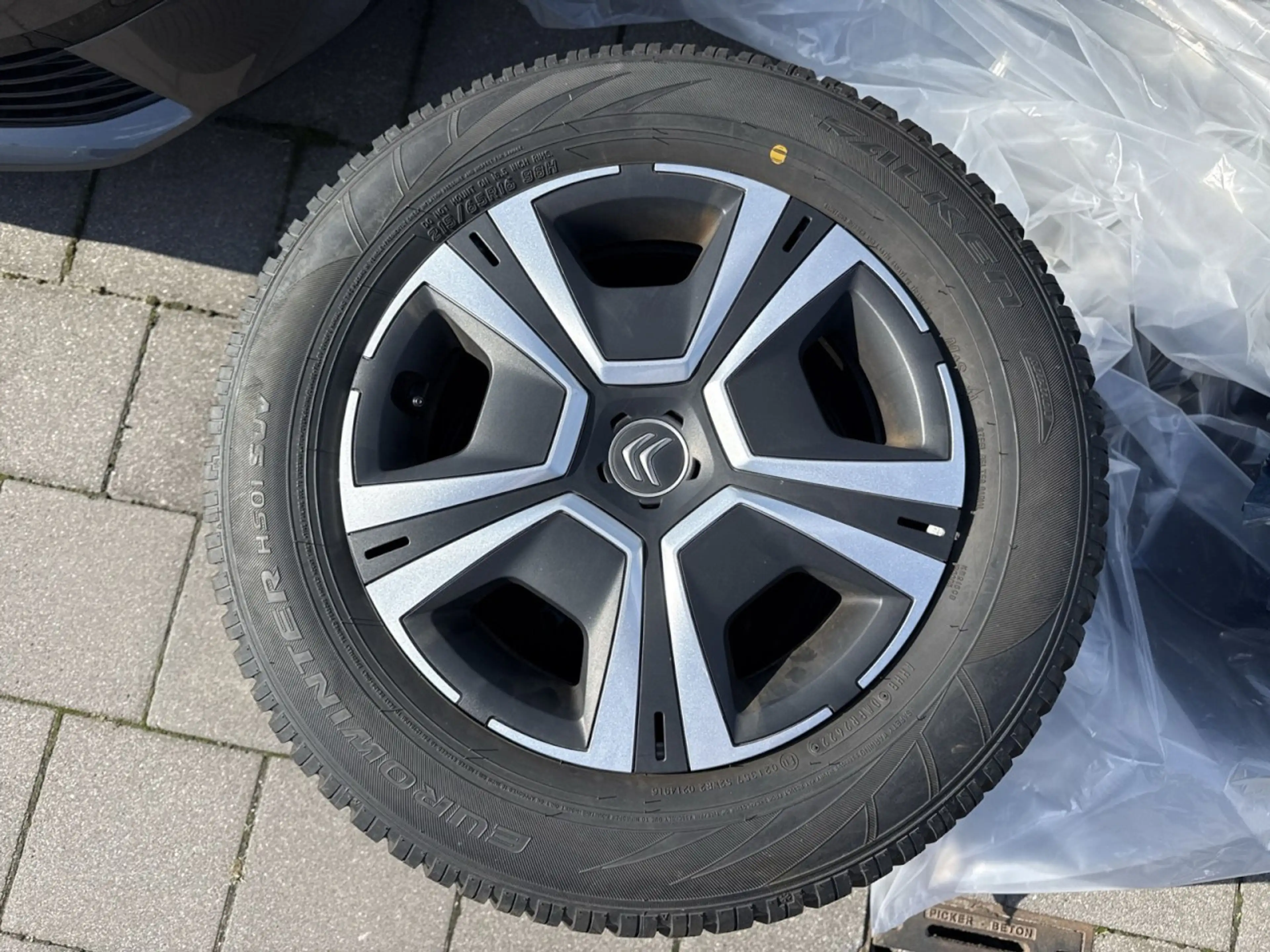 Citroen C4 Electric Shine *HUD/Kamera/8Fach* — photo 12