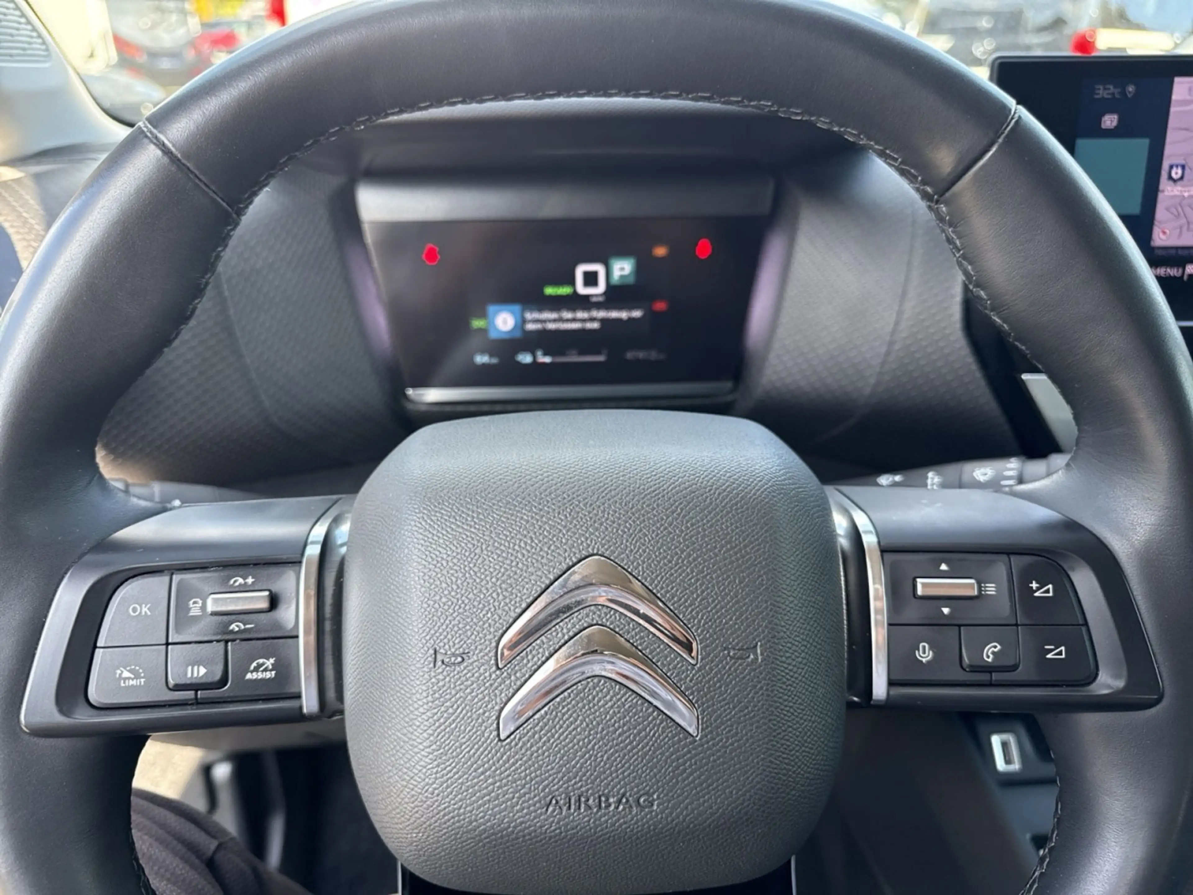 Citroen C4 Electric Shine *HUD/Kamera/8Fach* — photo 11
