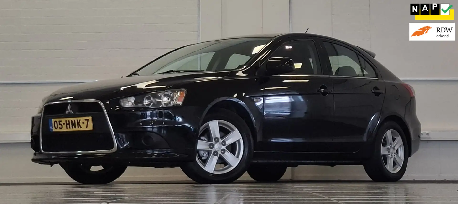 Mitsubishi Lancer Sportback 1.8i Invite Trekhaak 2e Eigenaar Garanti Schwarz - 1