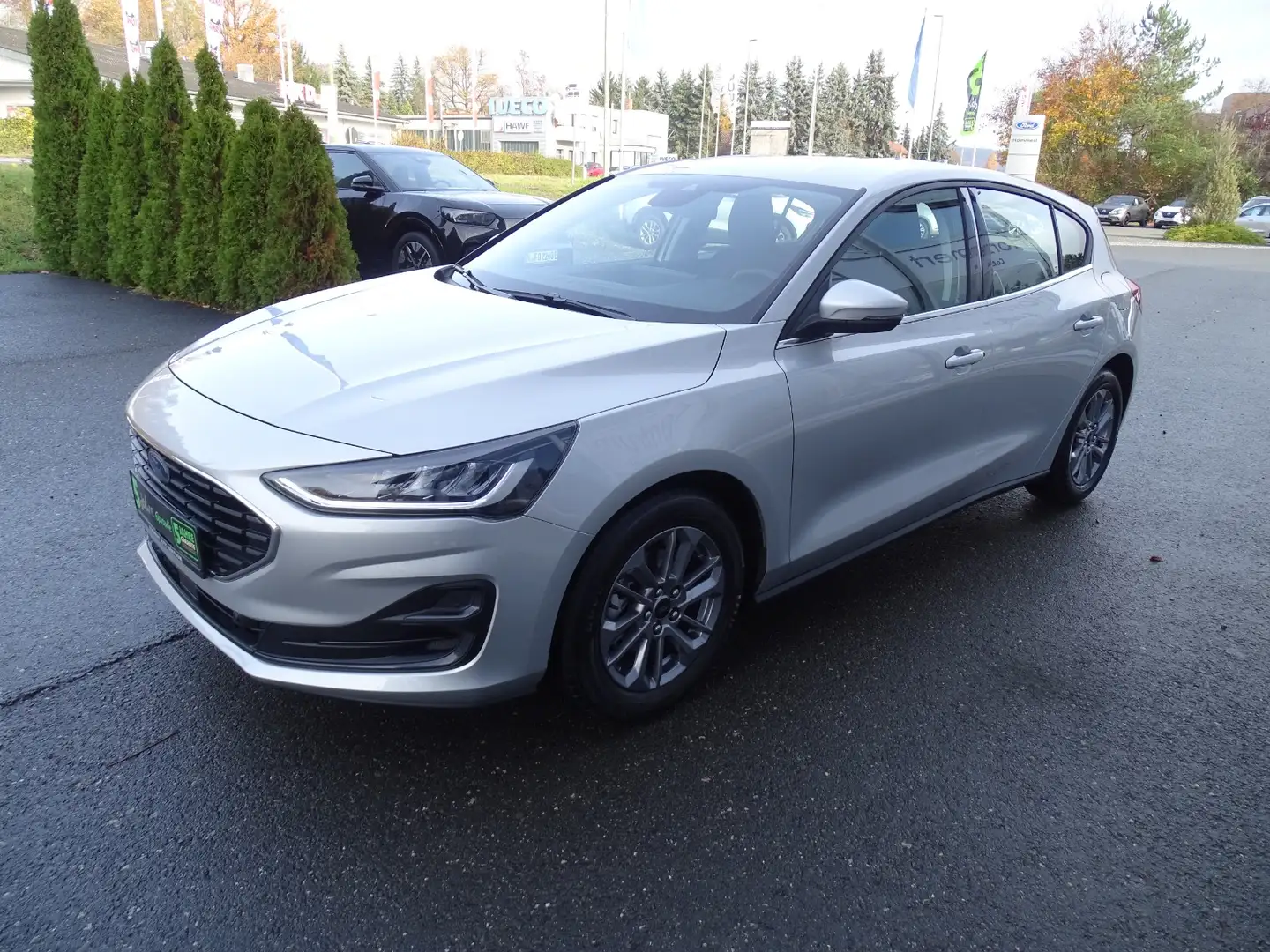 Ford Focus 1.0 EcoBoost Titanium LED+Navi+SHZ+2xKlima Silber - 2