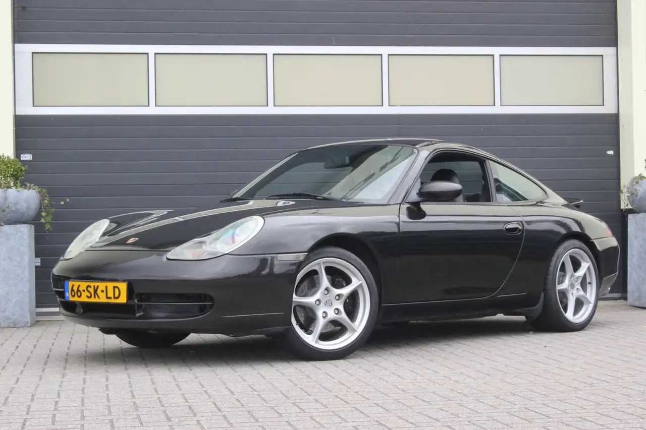 Porsche 911 3.4 Coupé Carrera | 18 Inch breedset |, foto 1