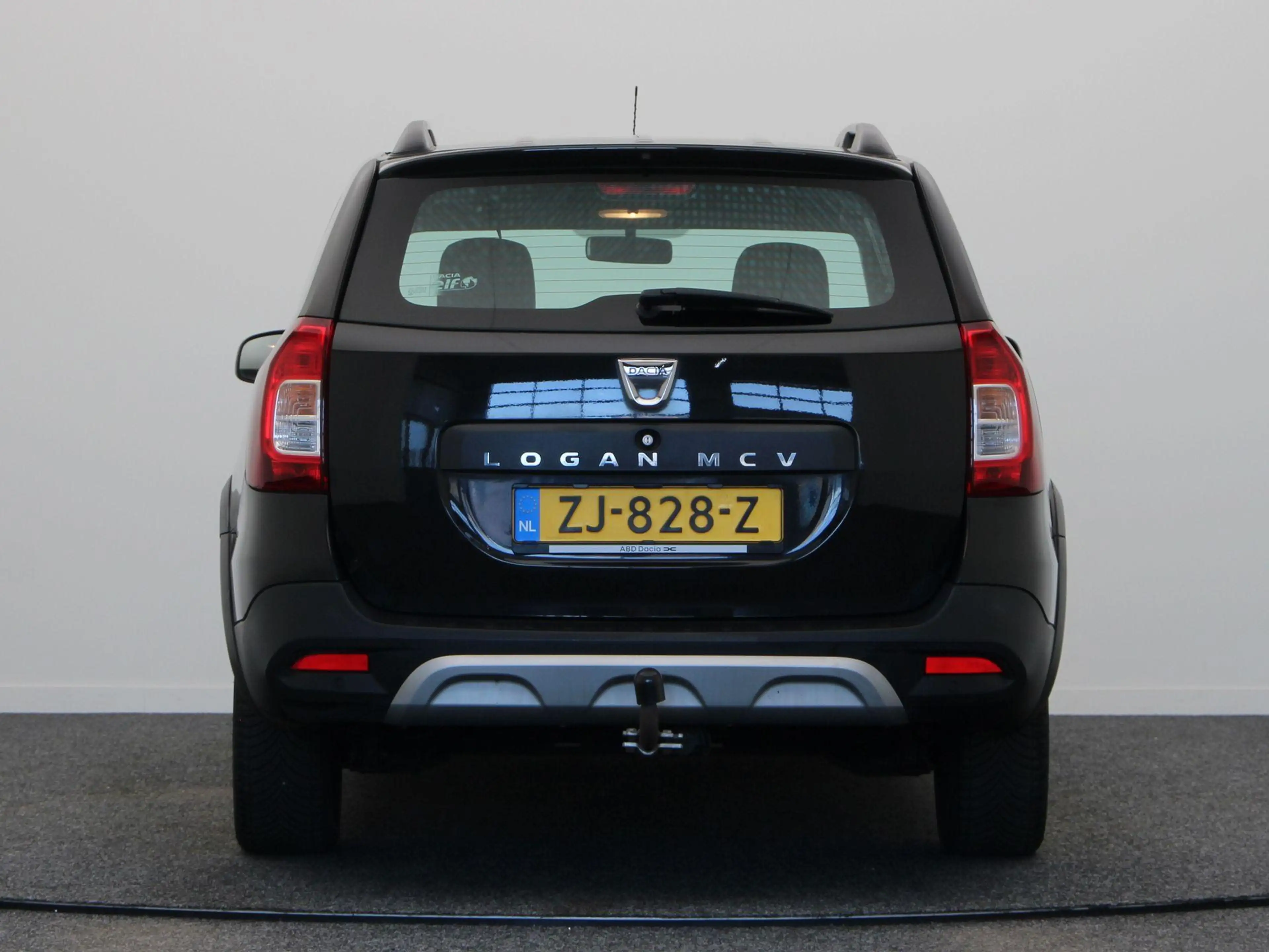 Dacia Logan MCV TCe 90pk Stepway | Trekhaak | Parkeersensoren — photo 7