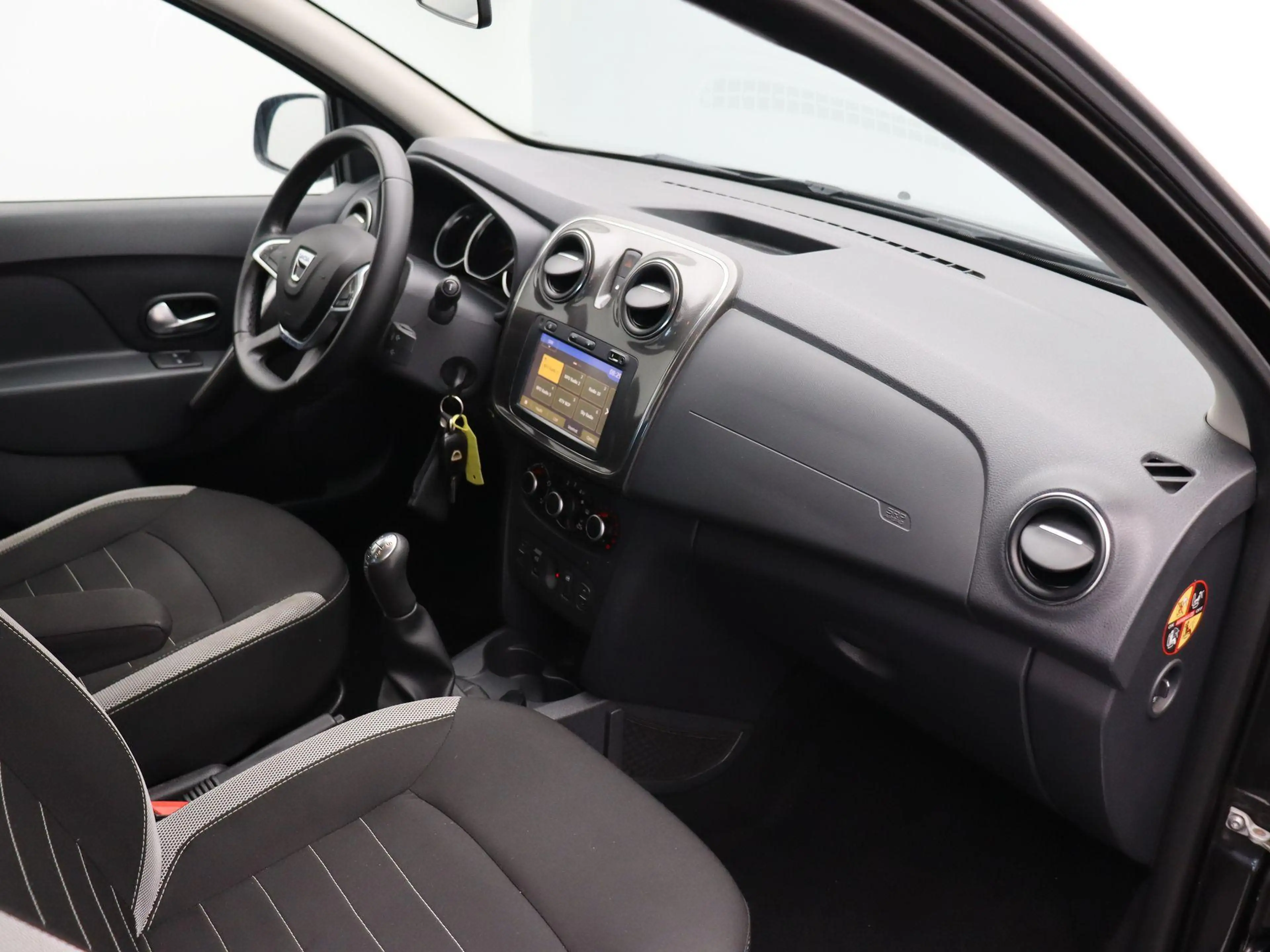 Dacia Logan MCV TCe 90pk Stepway | Trekhaak | Parkeersensoren — photo 5
