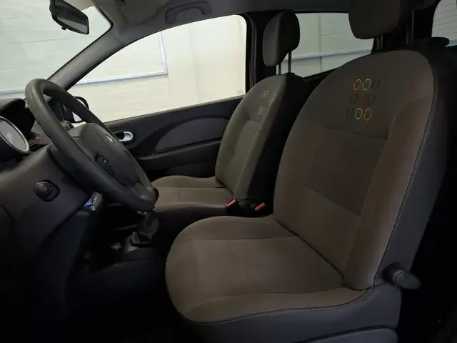 Renault Twingo view 8