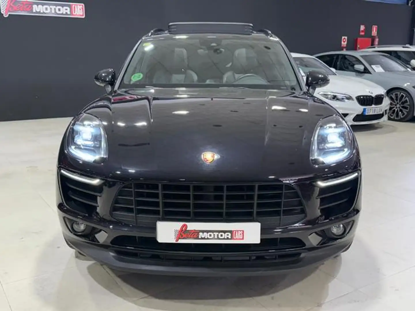 Porsche Macan Aut. Negro - 2