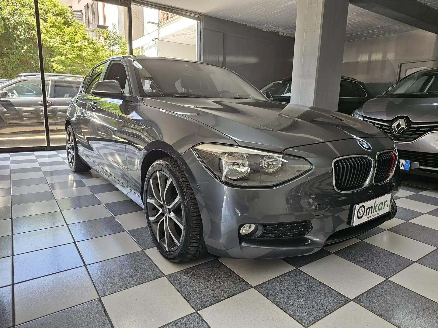 BMW 118 118d 5p Sport Grigio - 1