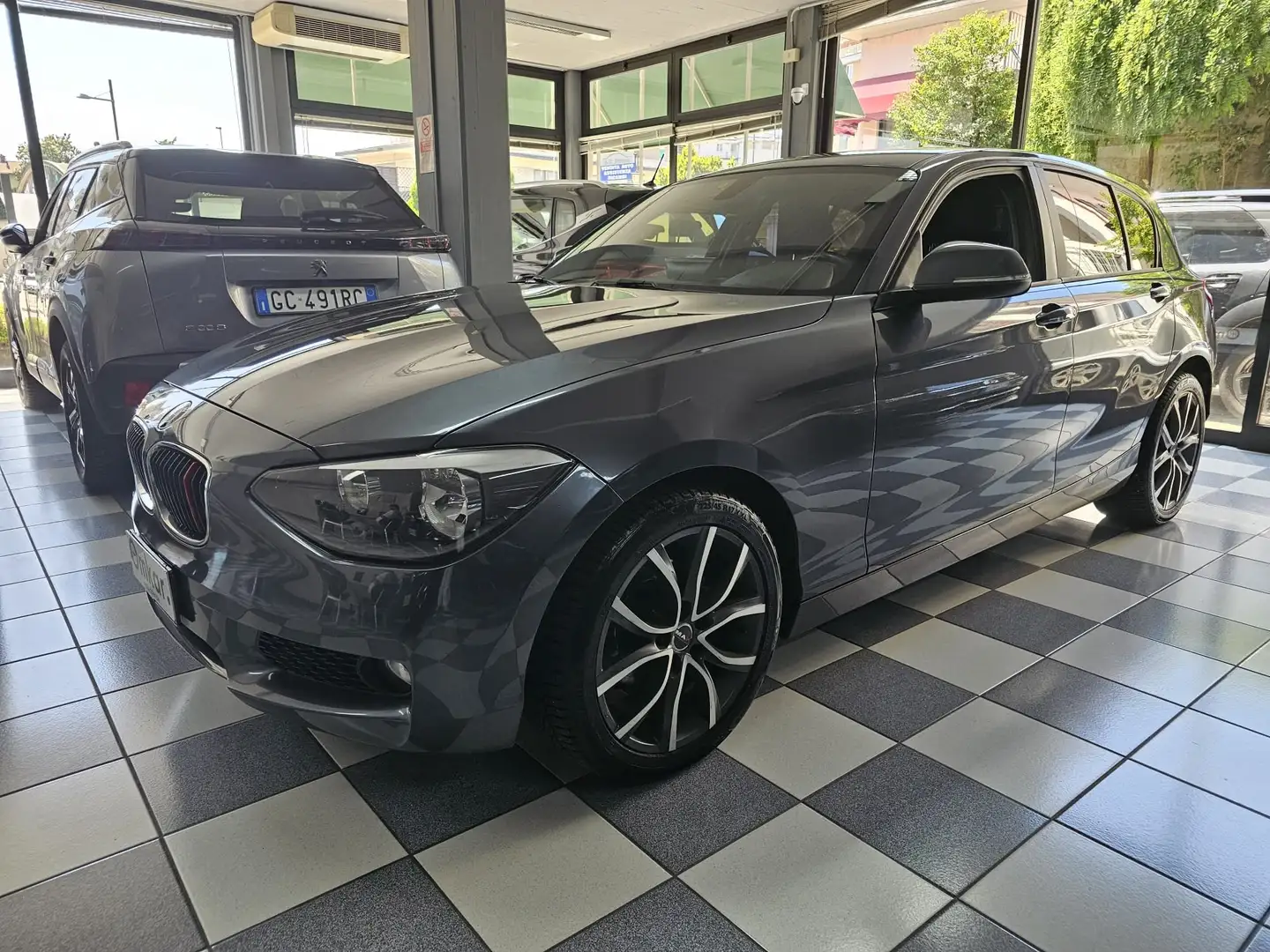 BMW 118 118d 5p Sport Grigio - 2