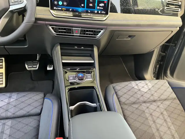 Volkswagen Tiguan view 9