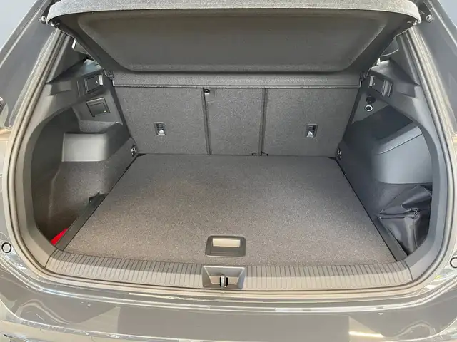 Volkswagen Tiguan view 14