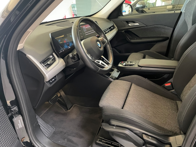 BMW X1 xDrive 20d Aut. AHK ACC Sitzh. RFK Sportsitze — photo 13