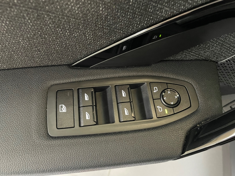 BMW X1 xDrive 20d Aut. AHK ACC Sitzh. RFK Sportsitze — photo 12