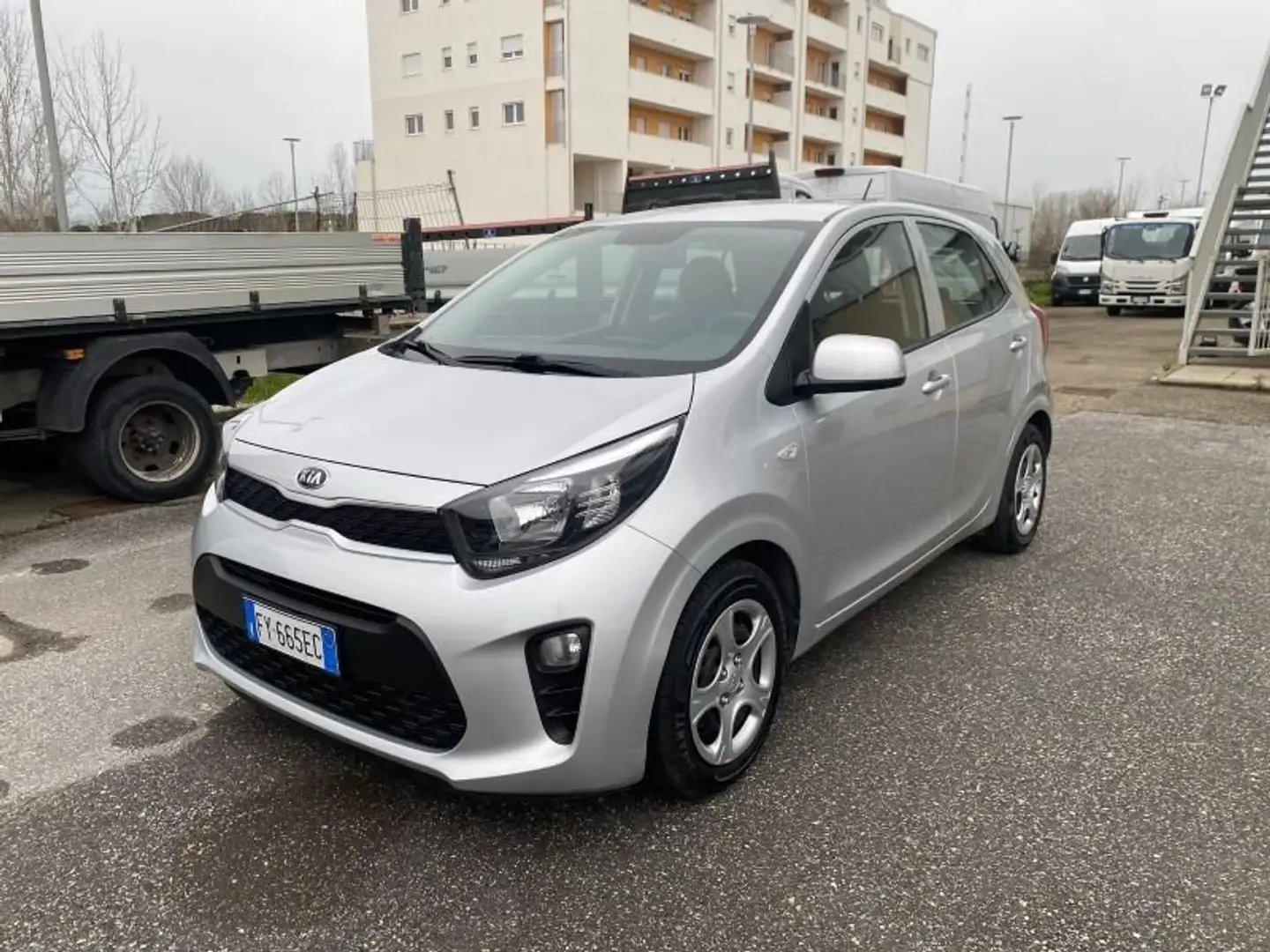Kia Picanto 1.0 ACTIVE Argent - 1