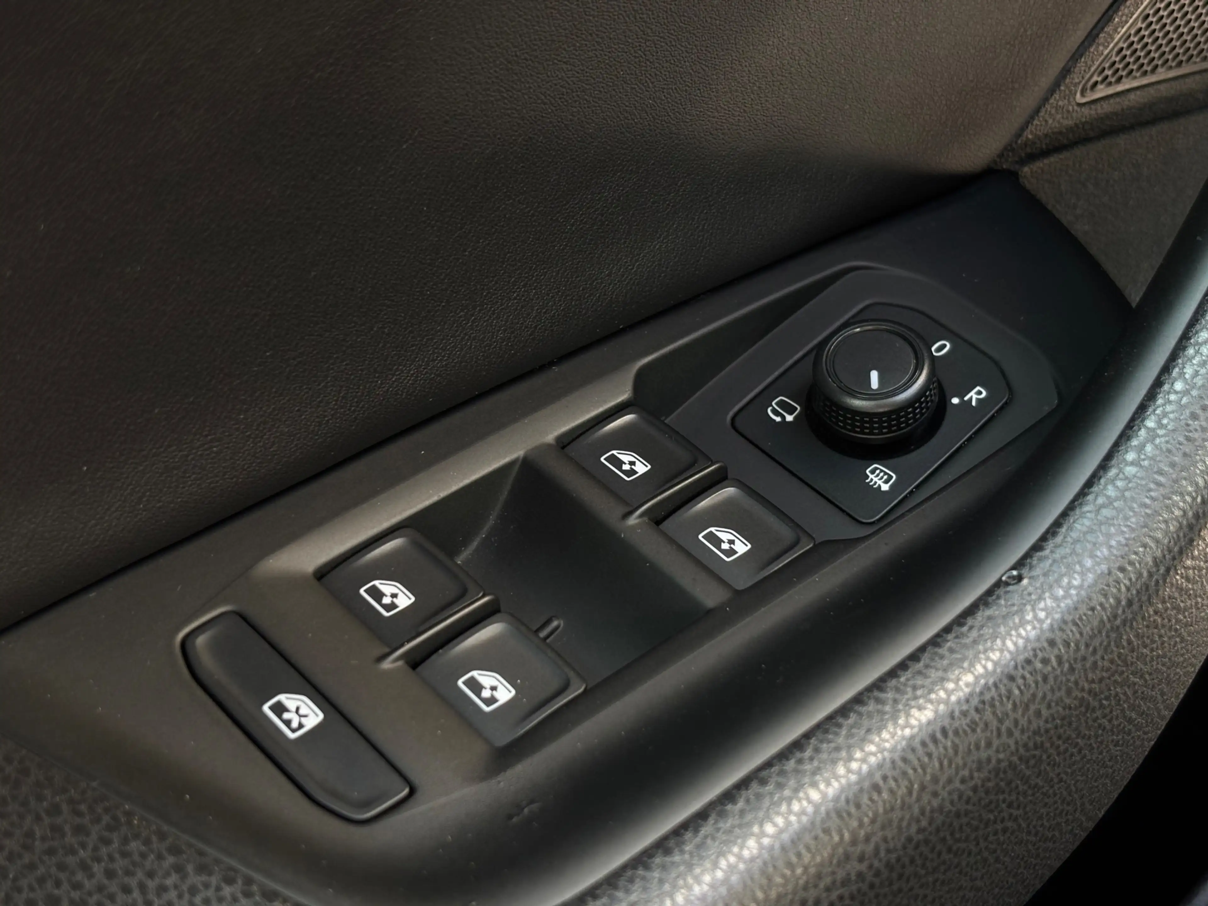 Volkswagen Arteon 1.5 TSI Elegance Business|PANO|7-DSG|ACC — photo 35