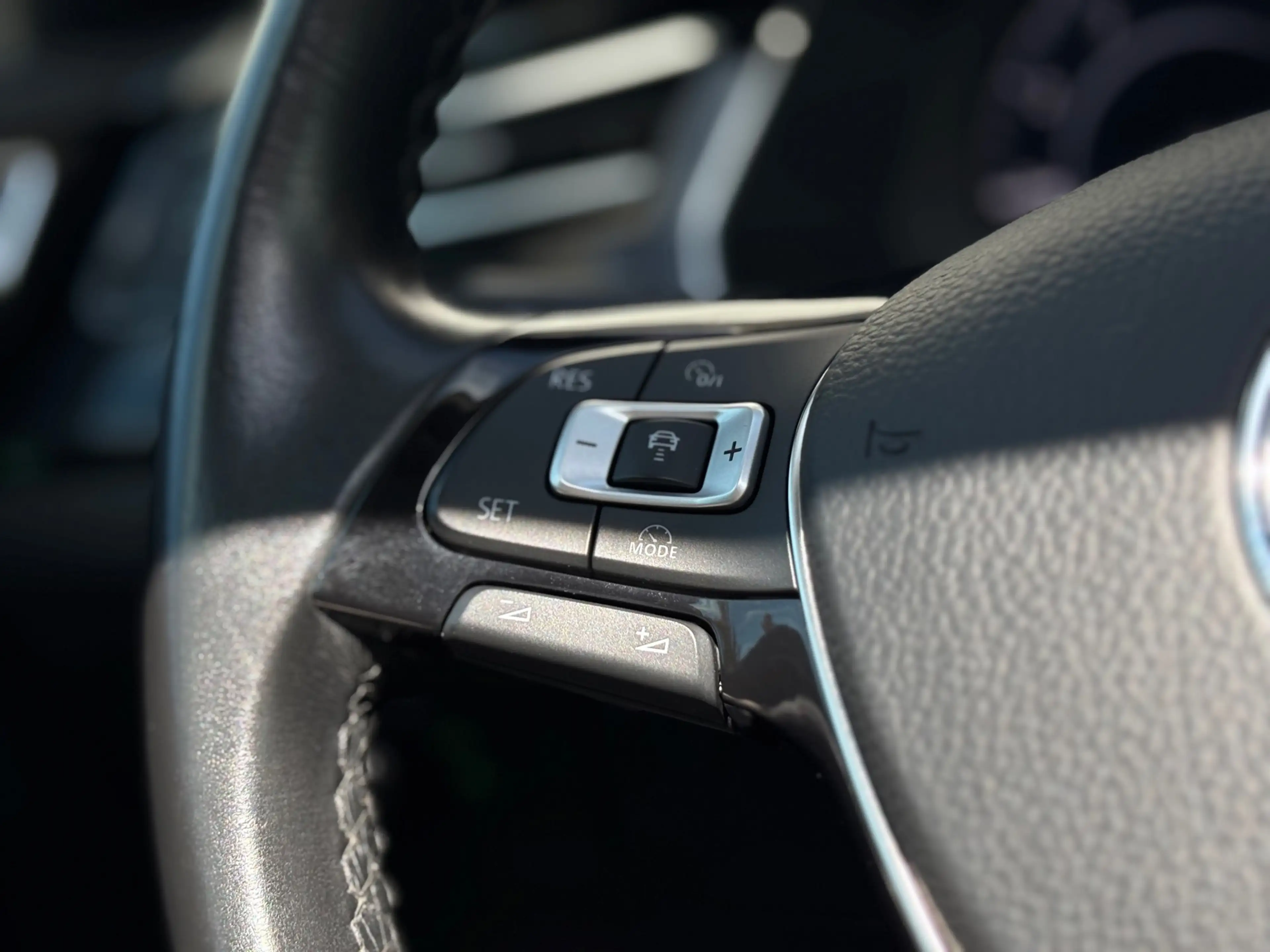Volkswagen Arteon 1.5 TSI Elegance Business|PANO|7-DSG|ACC — photo 38