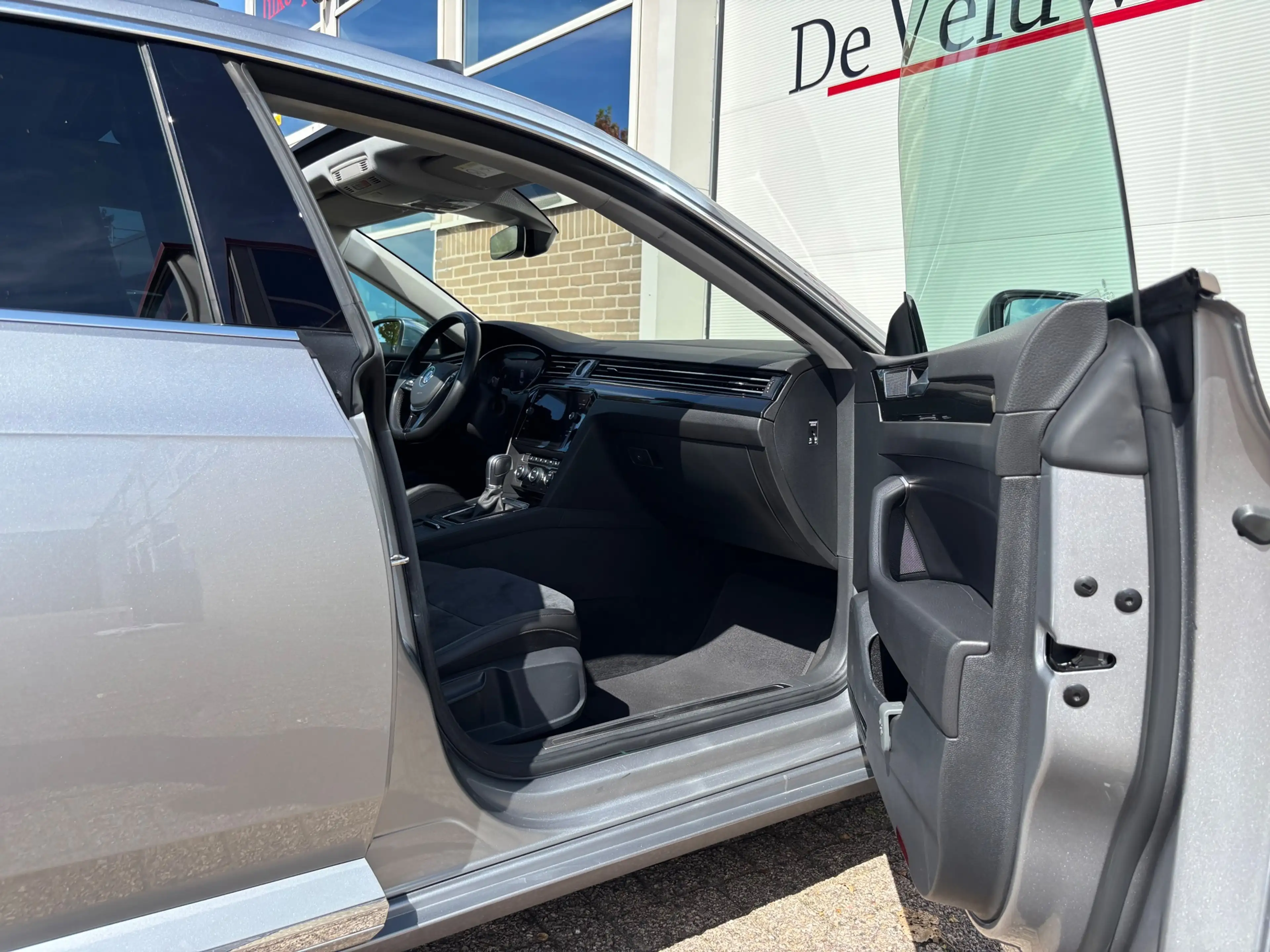 Volkswagen Arteon 1.5 TSI Elegance Business|PANO|7-DSG|ACC — photo 33