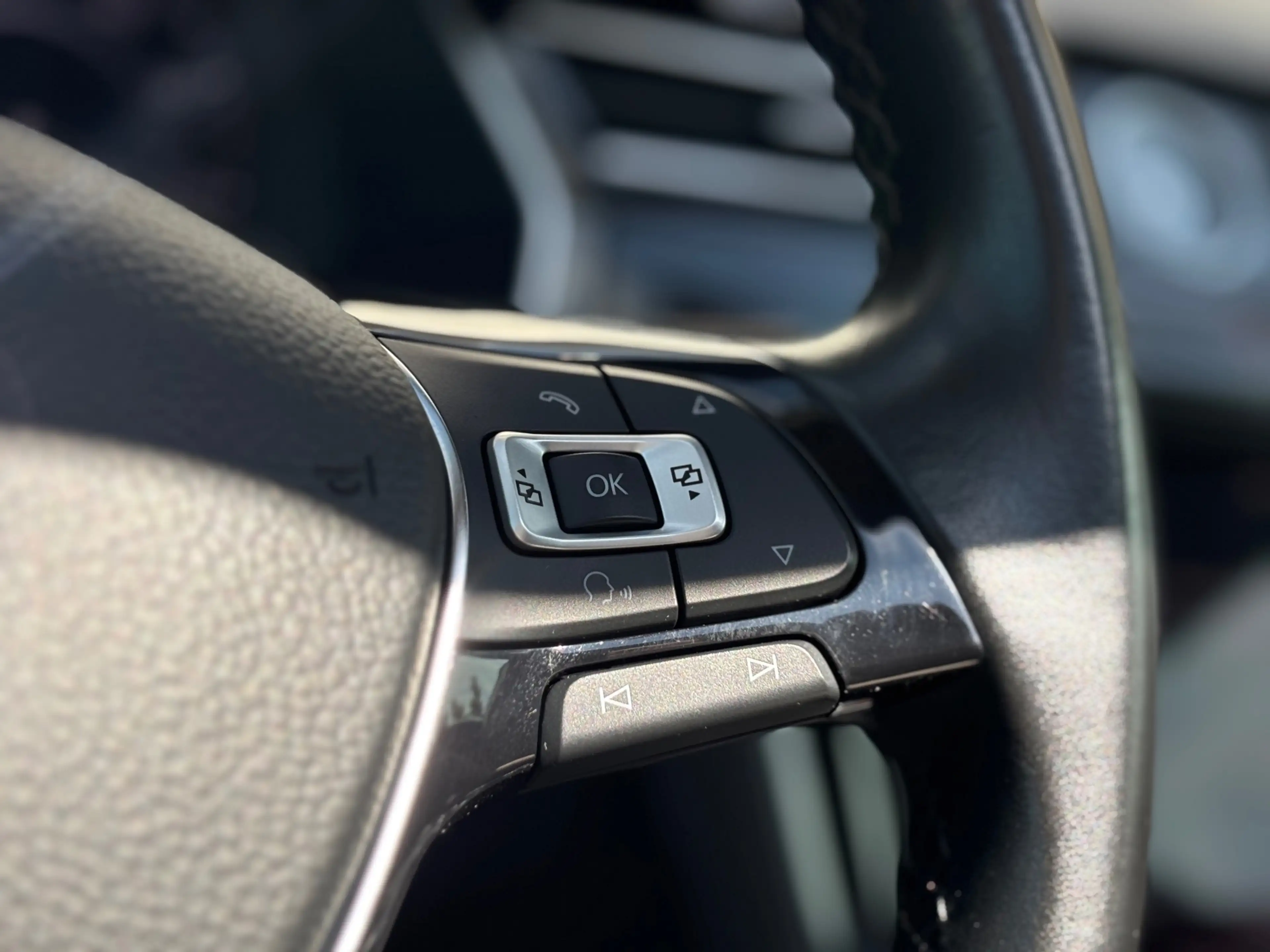 Volkswagen Arteon 1.5 TSI Elegance Business|PANO|7-DSG|ACC — photo 43