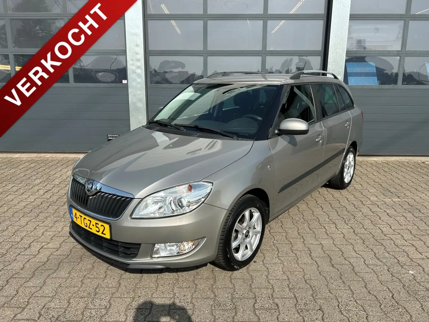 Skoda Fabia 1.2 TSI 86pk Sprint Beige - 1