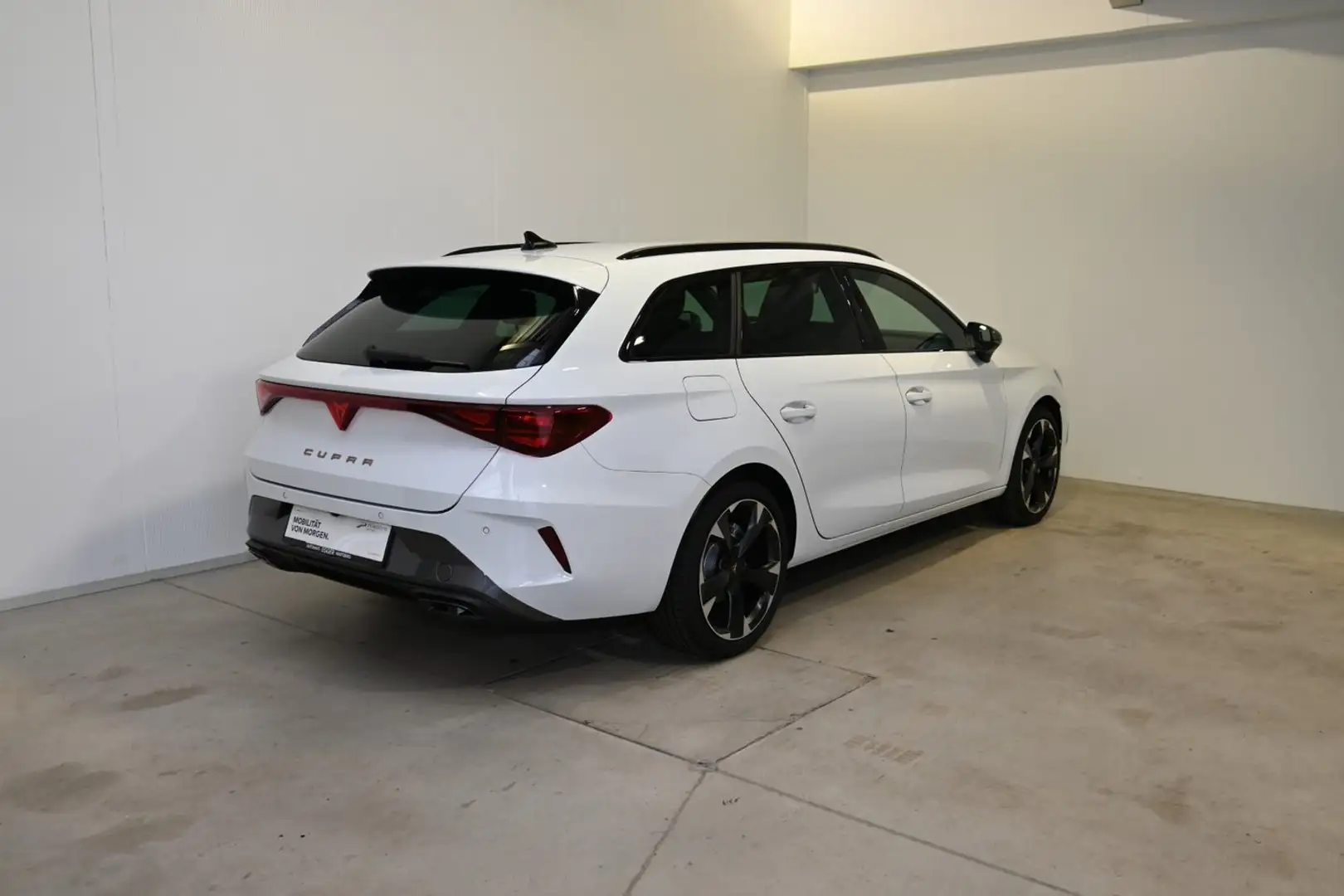 CUPRA Leon 1.5 TSI 150 PS ACT Weiß - 2
