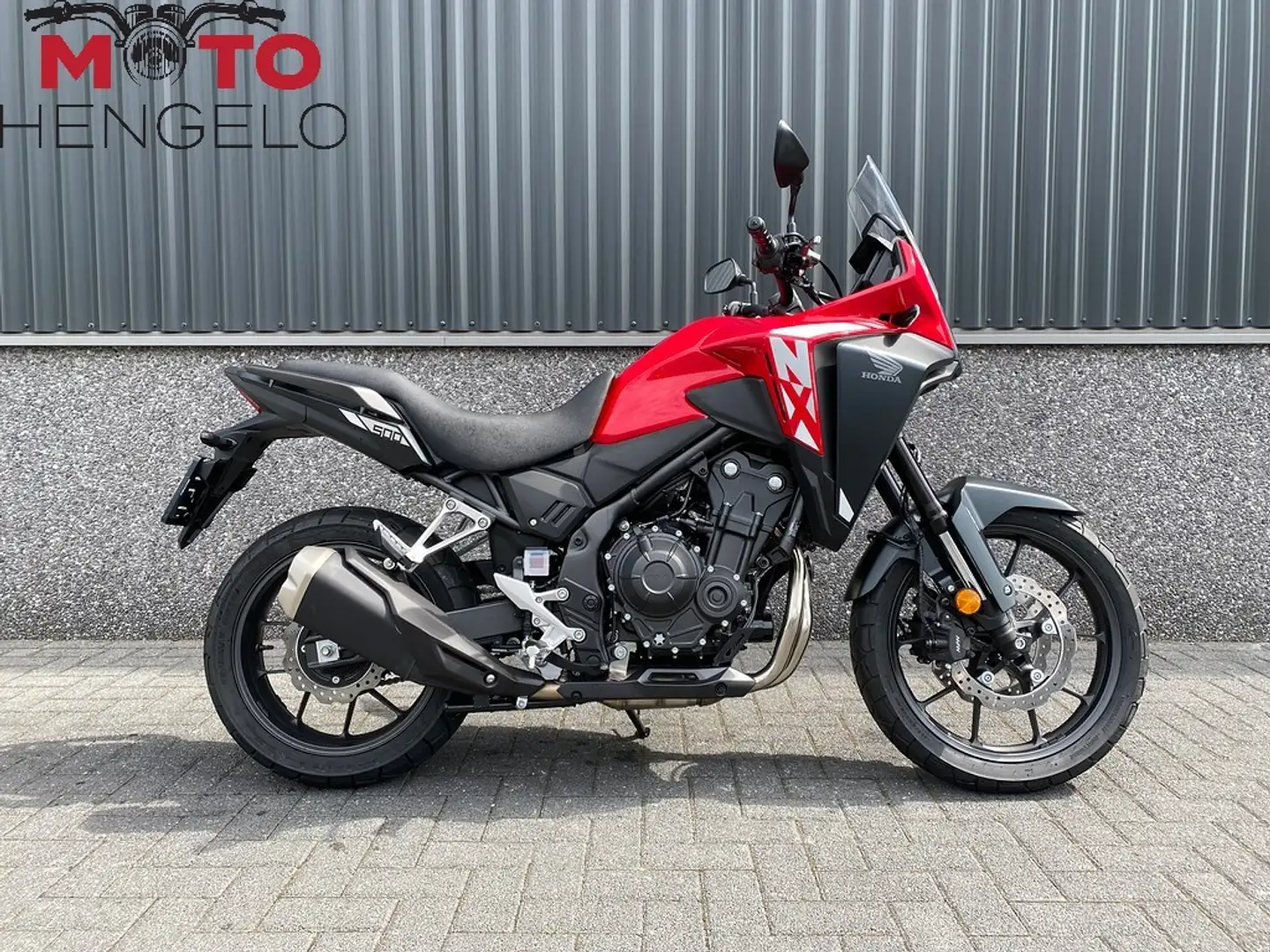 Honda NX 500 Rood - 1