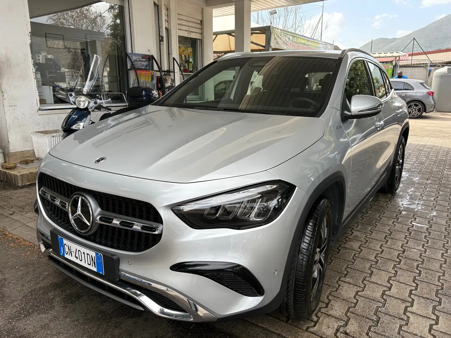 Mercedes-Benz GLA 200 GLA-H247 2023 d Progressive Advanced Plus auto Argento - 2