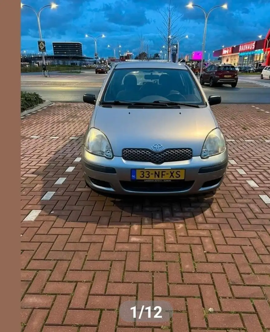 Toyota Yaris 1.3 VVT-i Terra Brązowy - 1