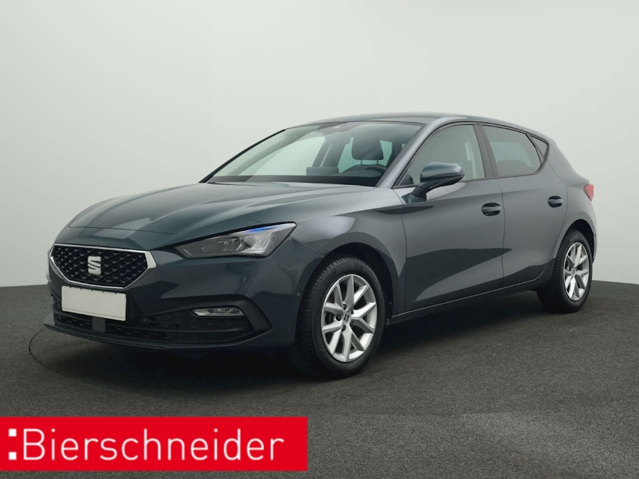 Seat Leon 2025 — 1.5 TSI Road Edition KAMERA NAVI LED