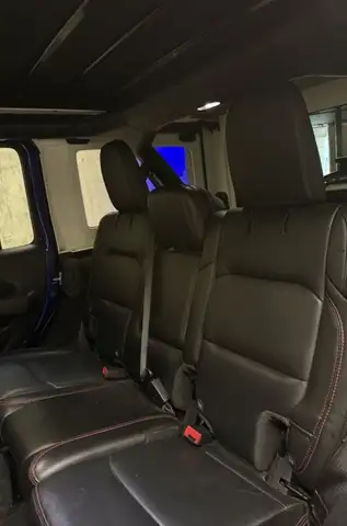 Jeep Wrangler view 15