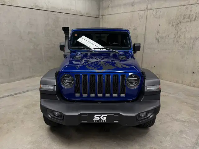 Jeep Wrangler view 2