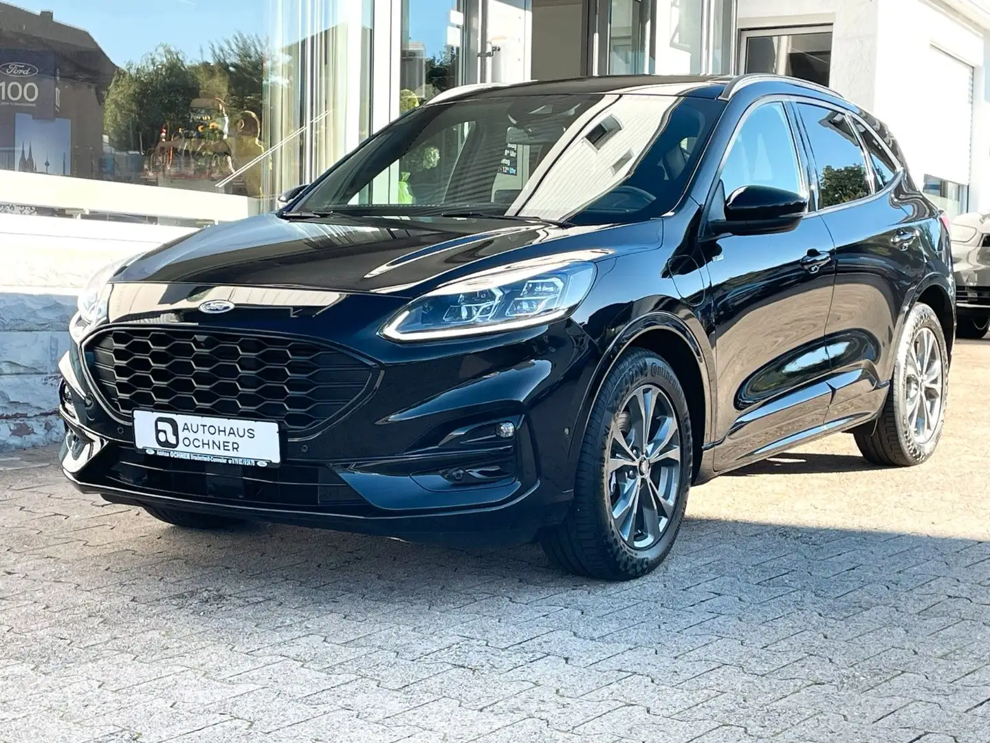Ford Kuga 2.5 Duratec Plug-In Hybrid ST-Line X Schwarz - 1