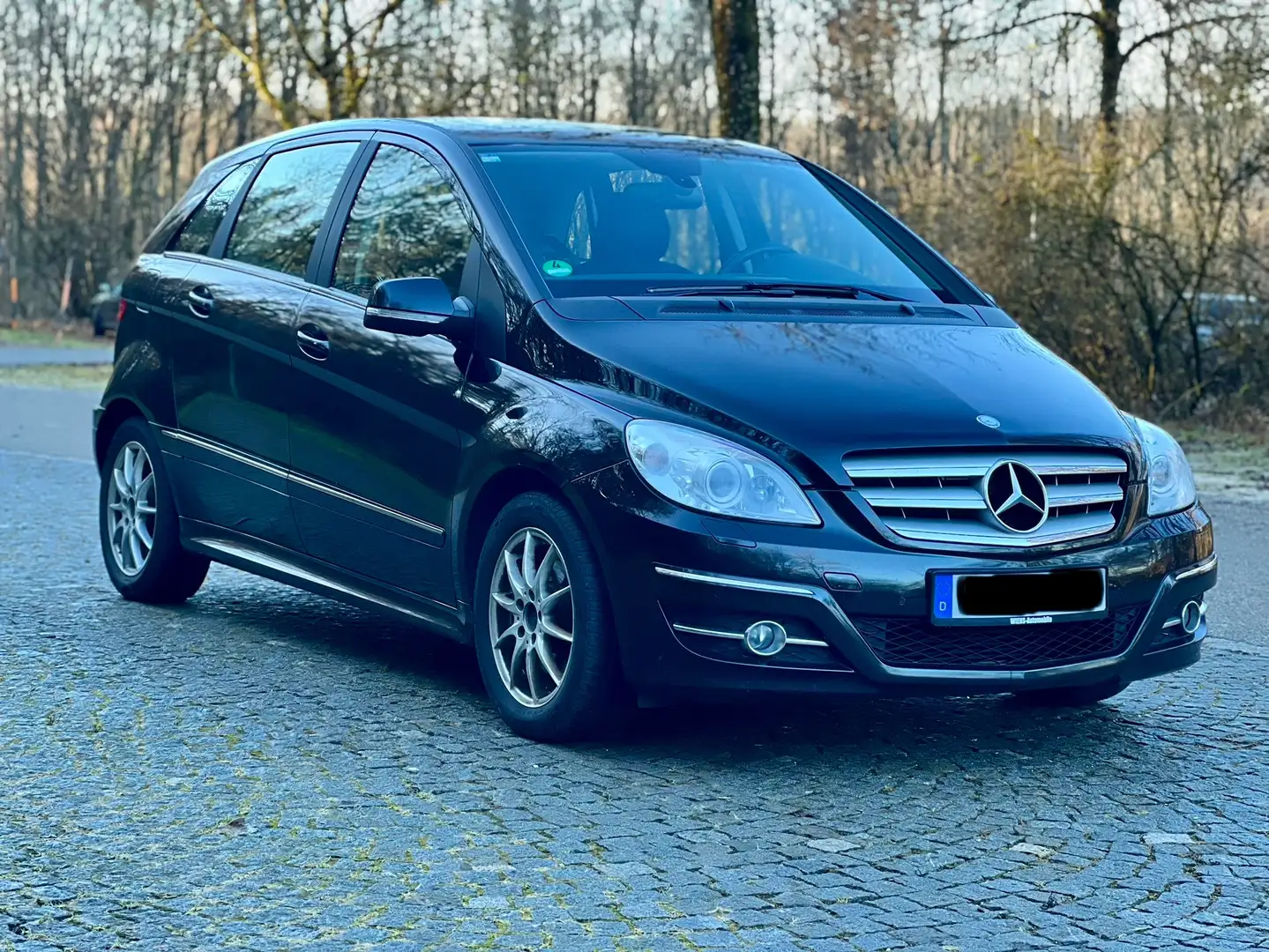 Mercedes-Benz B 200 B-Klasse Turbo/SHZ/Navi/Xenon/8xbereift Schwarz - 1