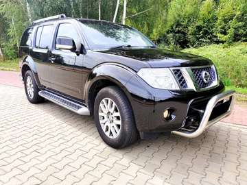 Nissan Pathfinder 2.5 D LE