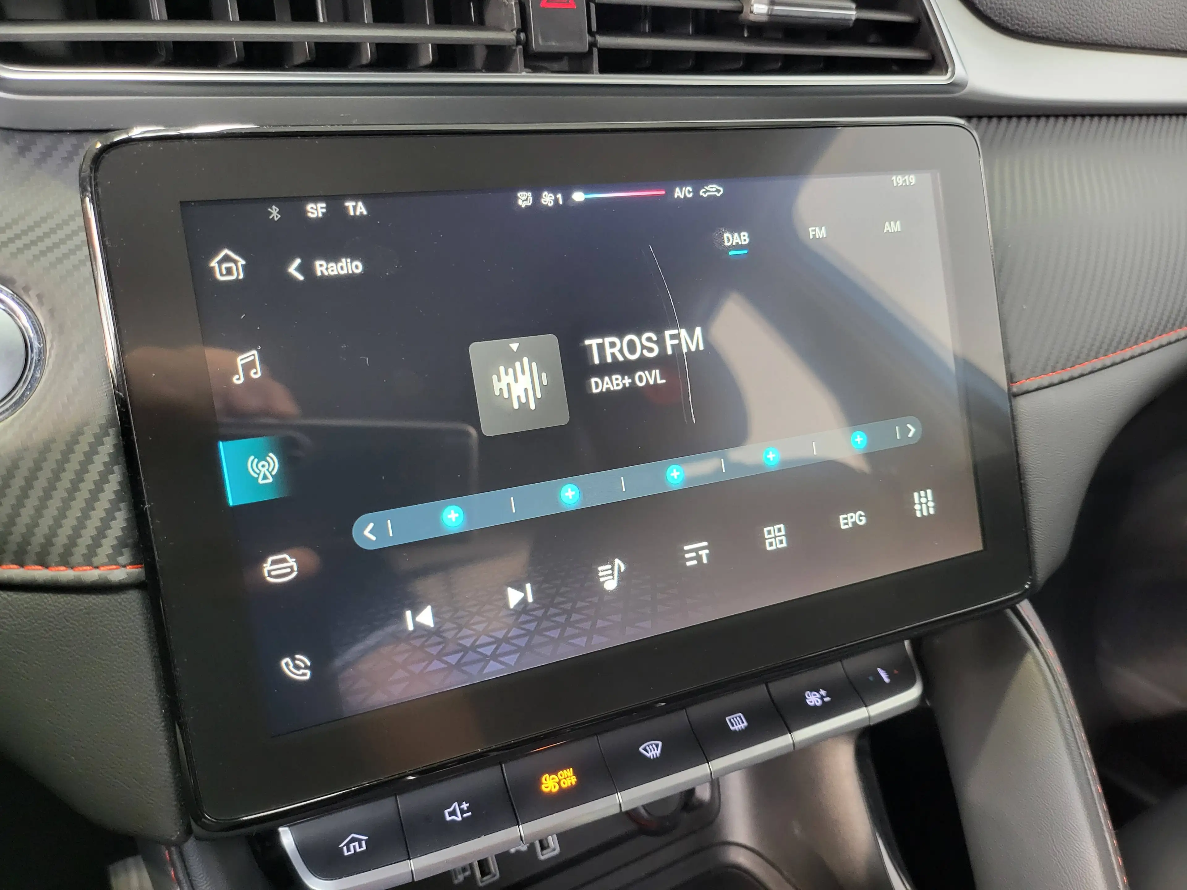MG ZS 1.0 T-GDi Luxury | 2024 | Automaat | 28.544 km | Cam.360 | Led | Navi | CarPlay | DAB | Cruise | Leder | SuperDeal — photo 18