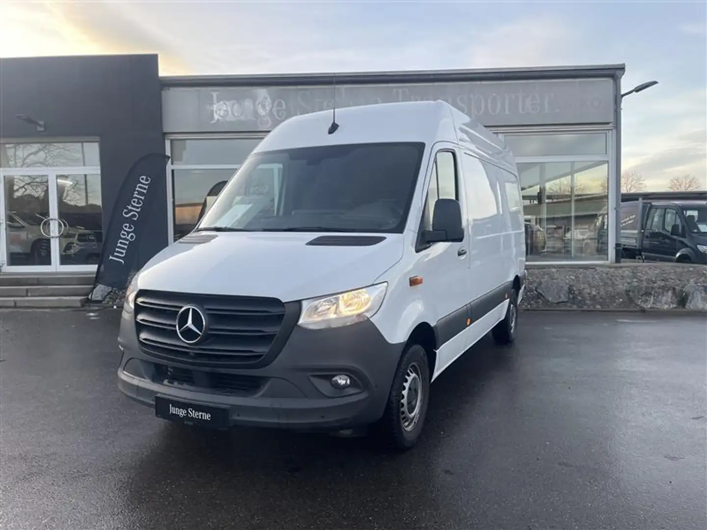 Mercedes-Benz Sprinter 317 CDI KA/3665/L2H2/MBUX/NAVI/360°/TEMPOMAT/ Weiß - 2