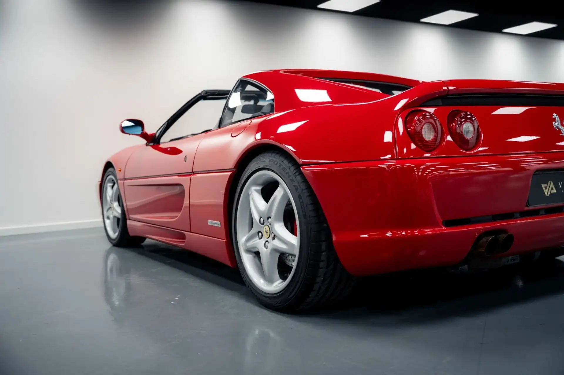 페라리 F355 1998 레드 사진 5