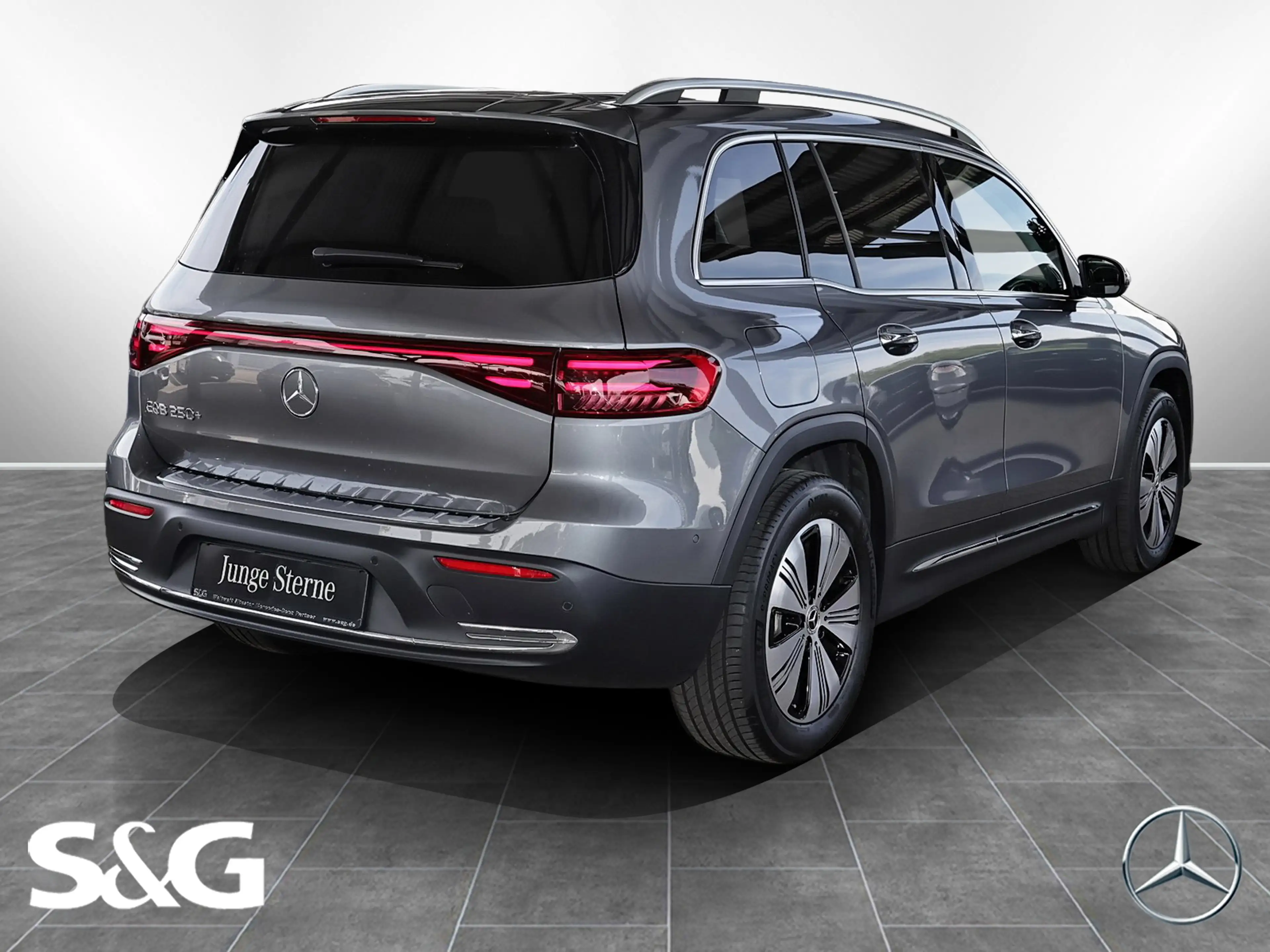 Mercedes-Benz EQB 250 + PANO+FAHRASS PAKET+360°+MEMORY+AdvPLUS — photo 6