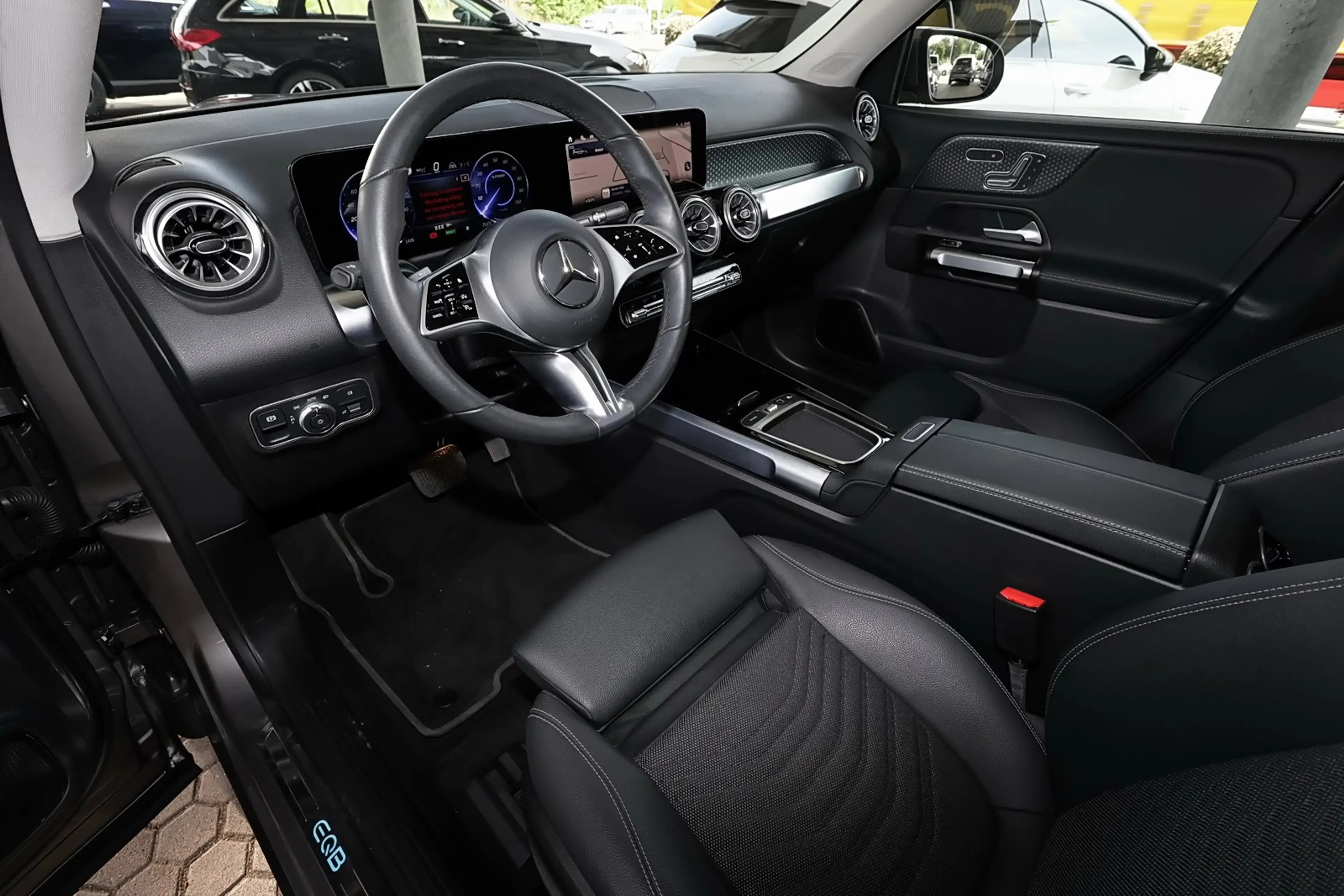 Mercedes-Benz EQB 250 + PANO+FAHRASS PAKET+360°+MEMORY+AdvPLUS — photo 13