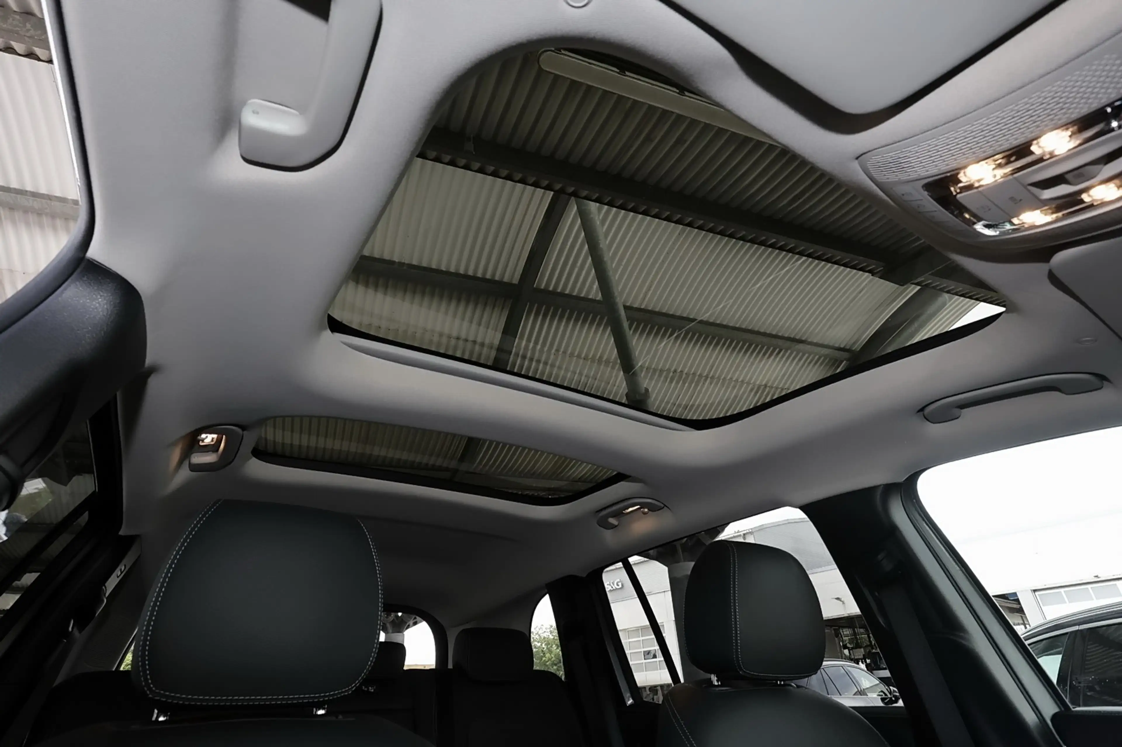 Mercedes-Benz EQB 250 + PANO+FAHRASS PAKET+360°+MEMORY+AdvPLUS — photo 11