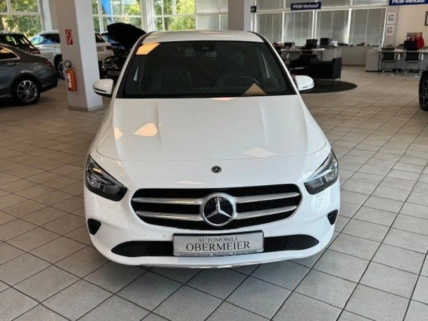 Mercedes-Benz B 180 Edition 19 7G-DCT Carplay Rü-Ka TWA LED Alb - 2