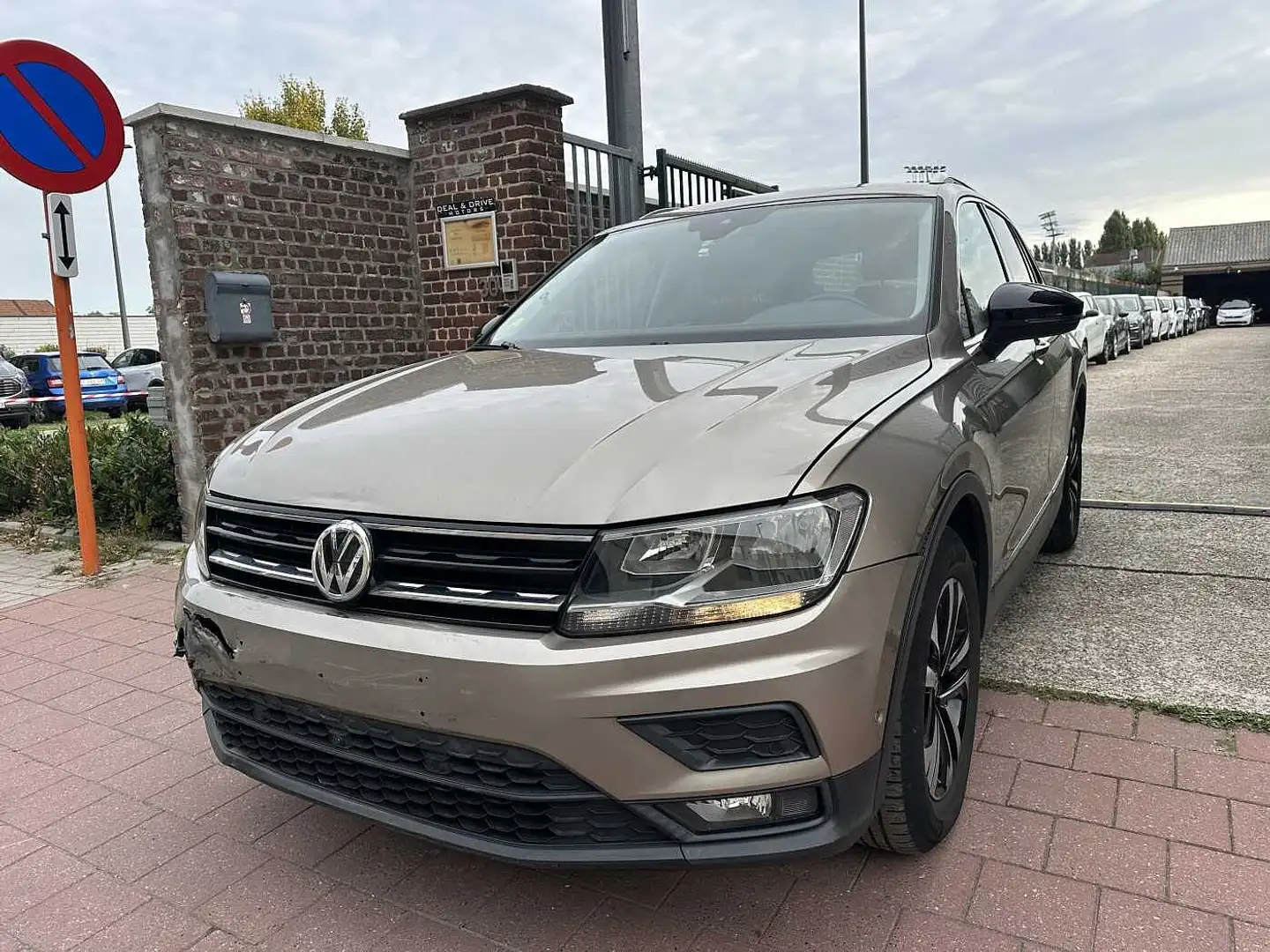 Volkswagen Tiguan 2.0 TDI MET 75DKM HANDELAARS & EXPORT Brun - 1