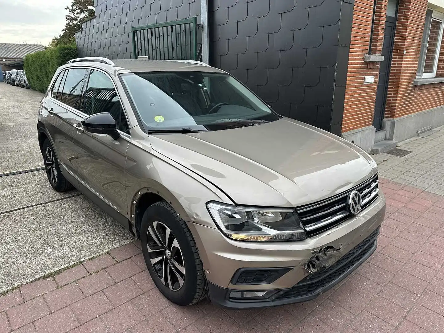Volkswagen Tiguan 2.0 TDI MET 75DKM HANDELAARS & EXPORT Brun - 2