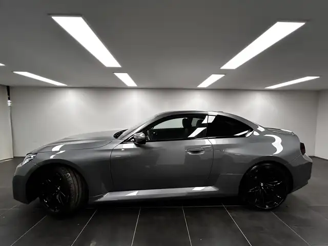 BMW M2 view 2