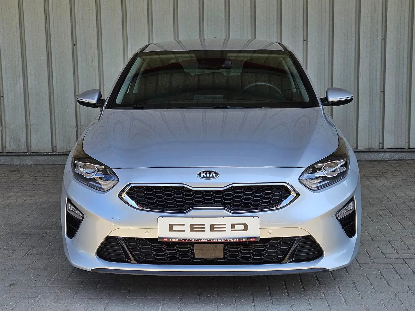 Kia Ceed / cee'd 1.4T DCT7 SPI NAV TEC LEDS LAUNCH Gris - 2