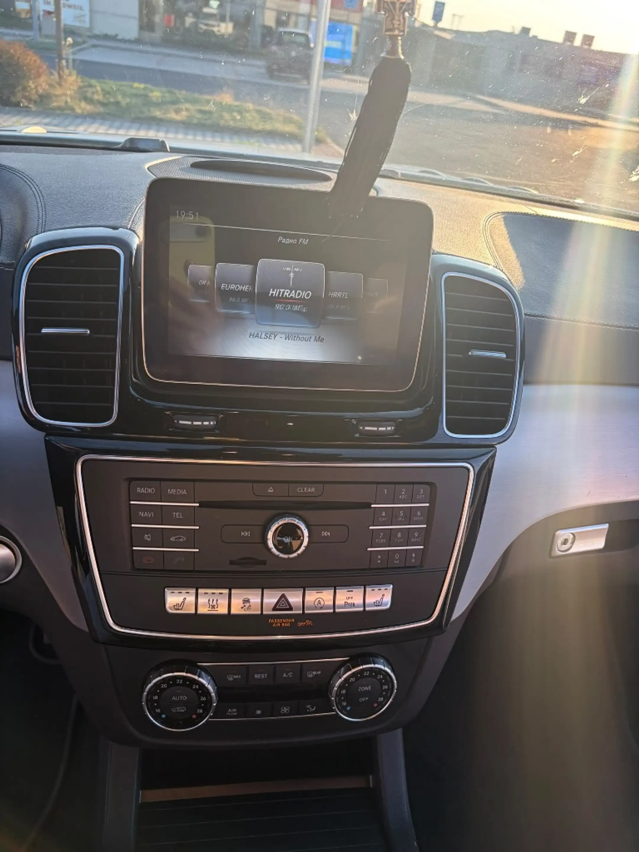 Mercedes-Benz GLS 500 GLS 500 4Matic (166.873) — photo 10