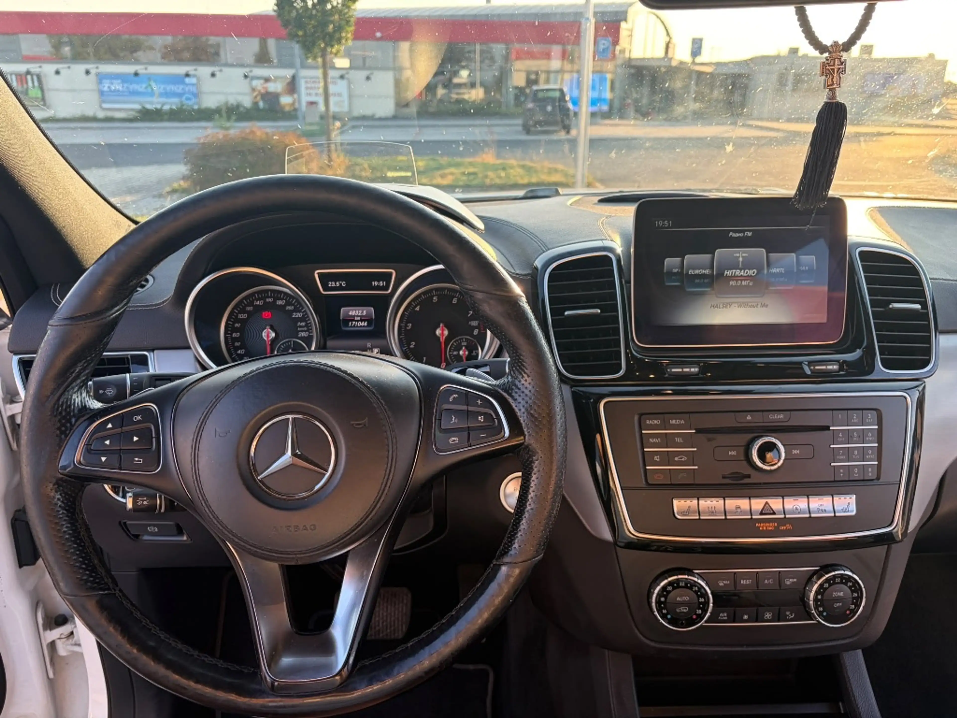 Mercedes-Benz GLS 500 GLS 500 4Matic (166.873) — photo 9