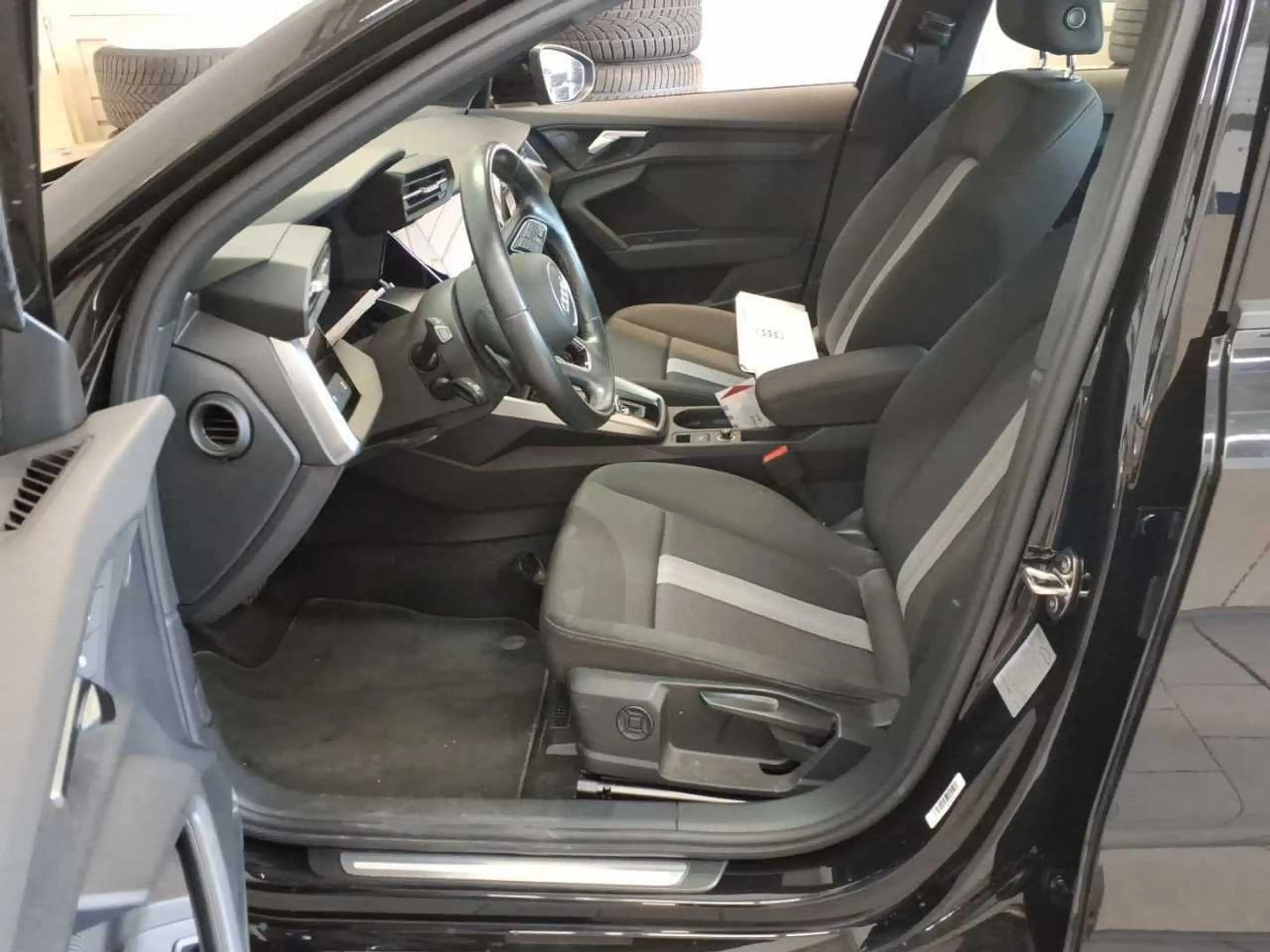 Audi A3 Limousine ADVANCED 30TFSI 110PS S-TRONIC LED.NAVI+ — photo 7