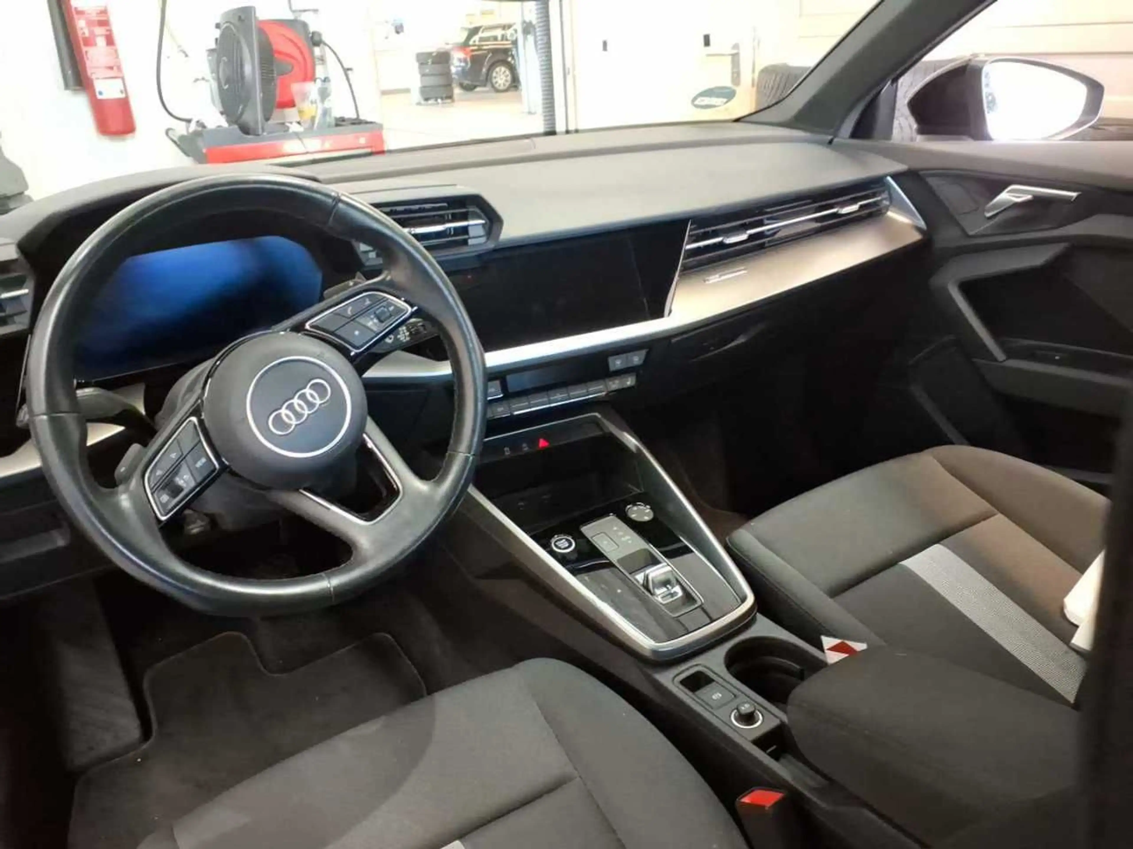 Audi A3 Limousine ADVANCED 30TFSI 110PS S-TRONIC LED.NAVI+ — photo 6