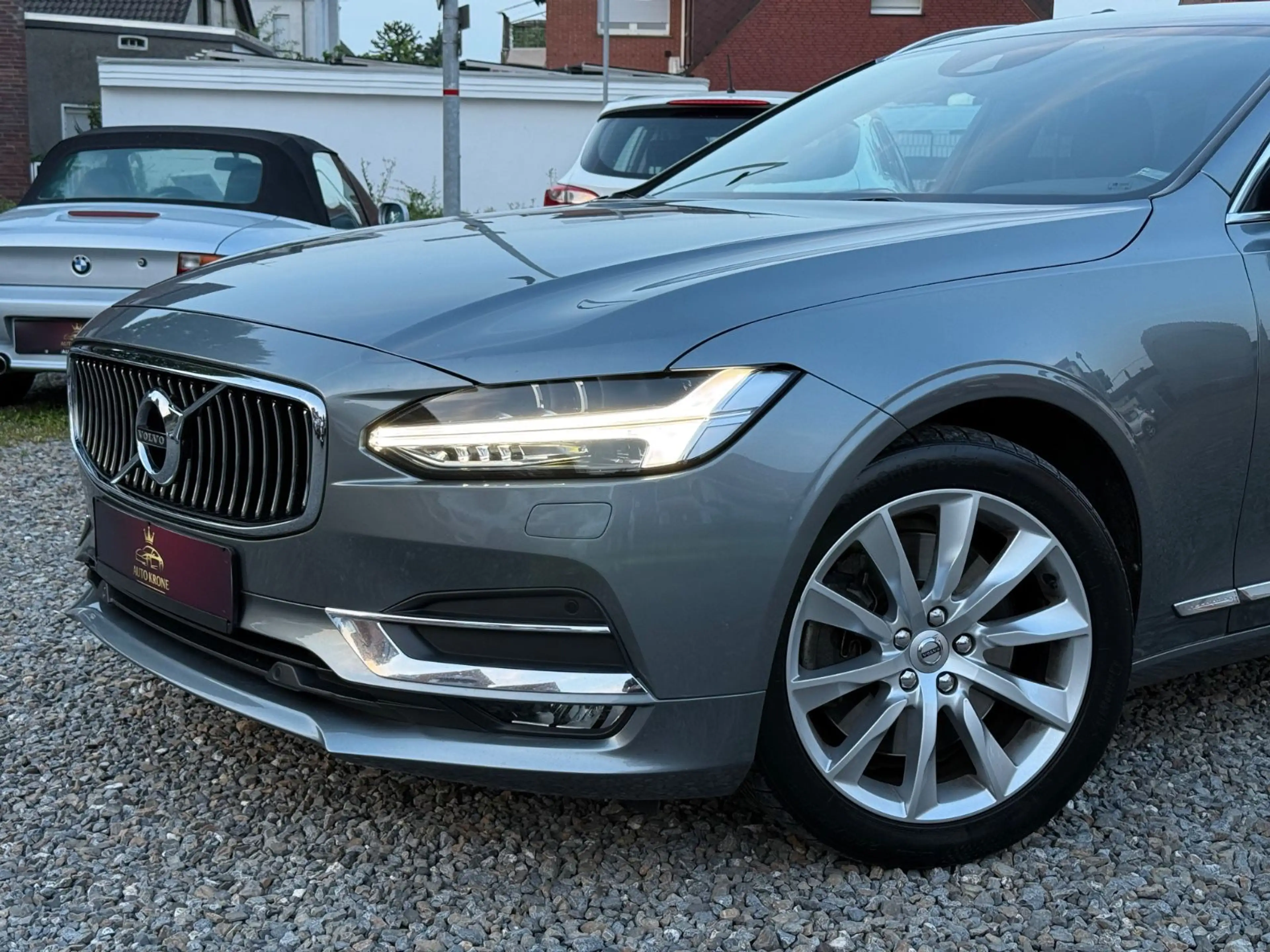 Volvo V90 D5 Aut. Inscription AWD Leder Cam LED 4xSHZ — photo 4