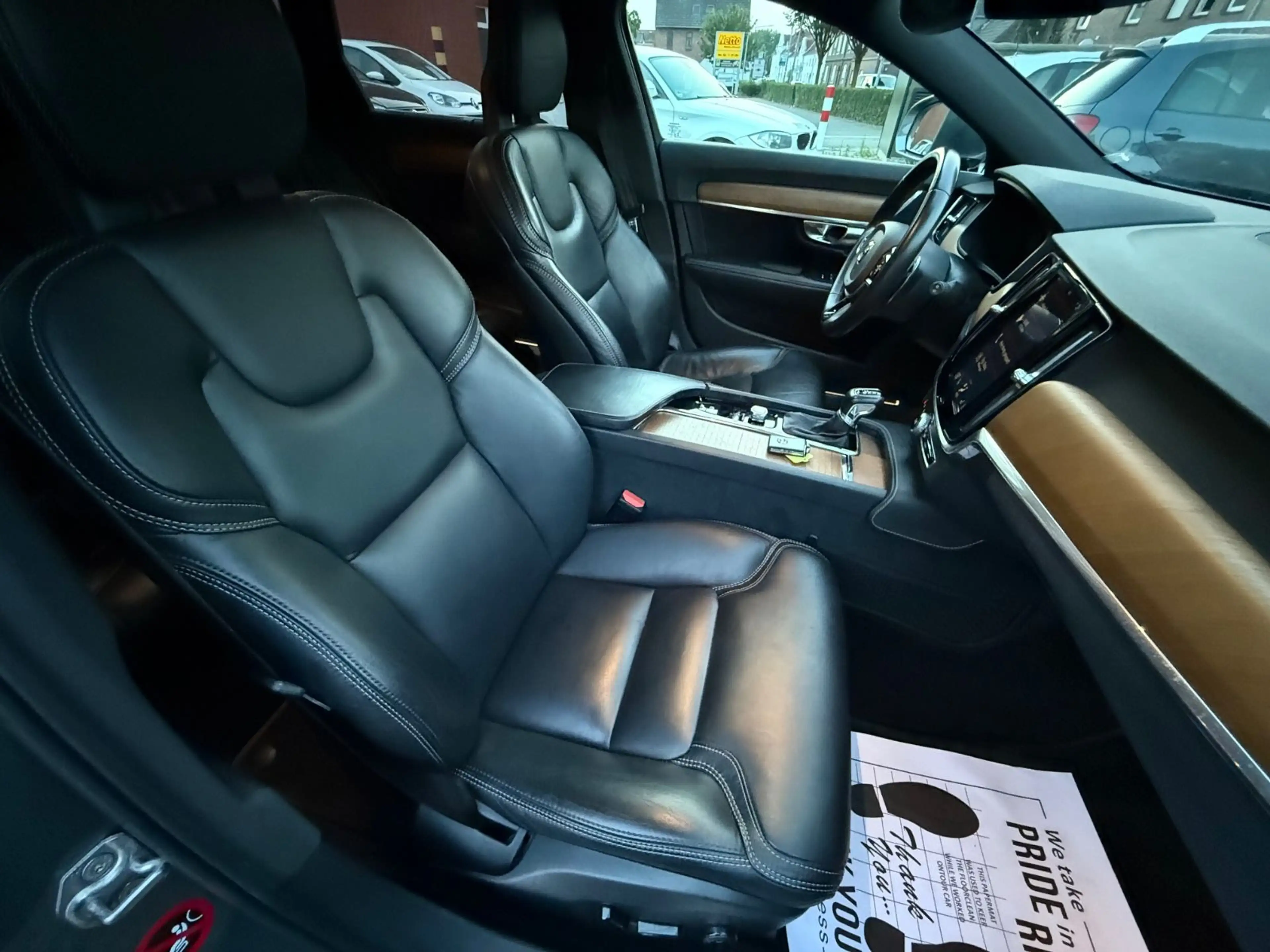 Volvo V90 D5 Aut. Inscription AWD Leder Cam LED 4xSHZ — photo 11
